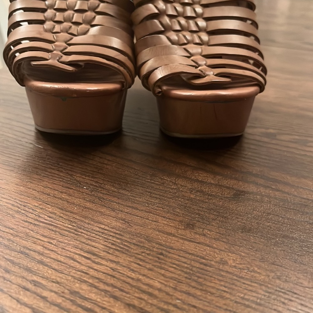 Mossimo supply brown leather sandals, size 9 - Picture 5 of 10